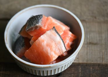 鮭魚魚肉骨