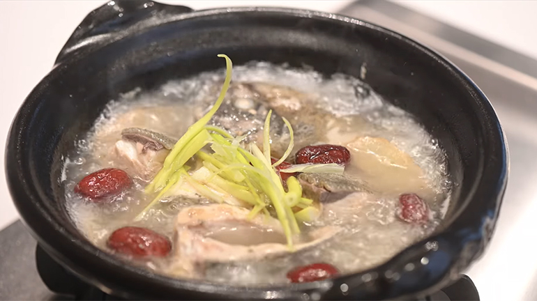 黑鯧魚麻油魚湯