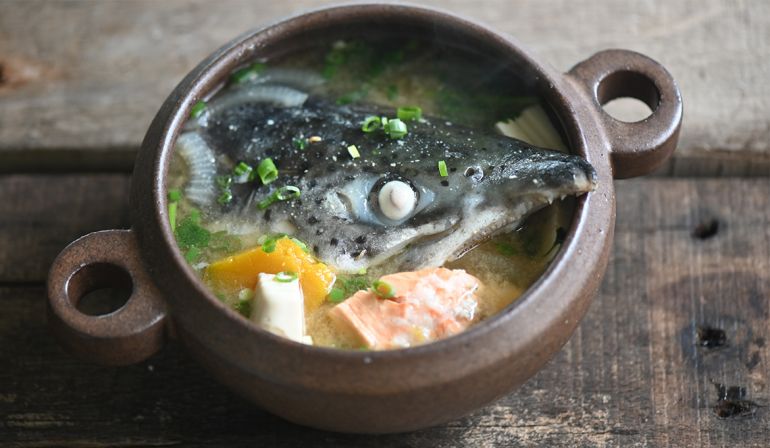 鮭魚頭味噌湯