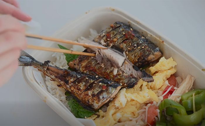 芝麻葉的味道竟然和秋刀魚超合拍~
