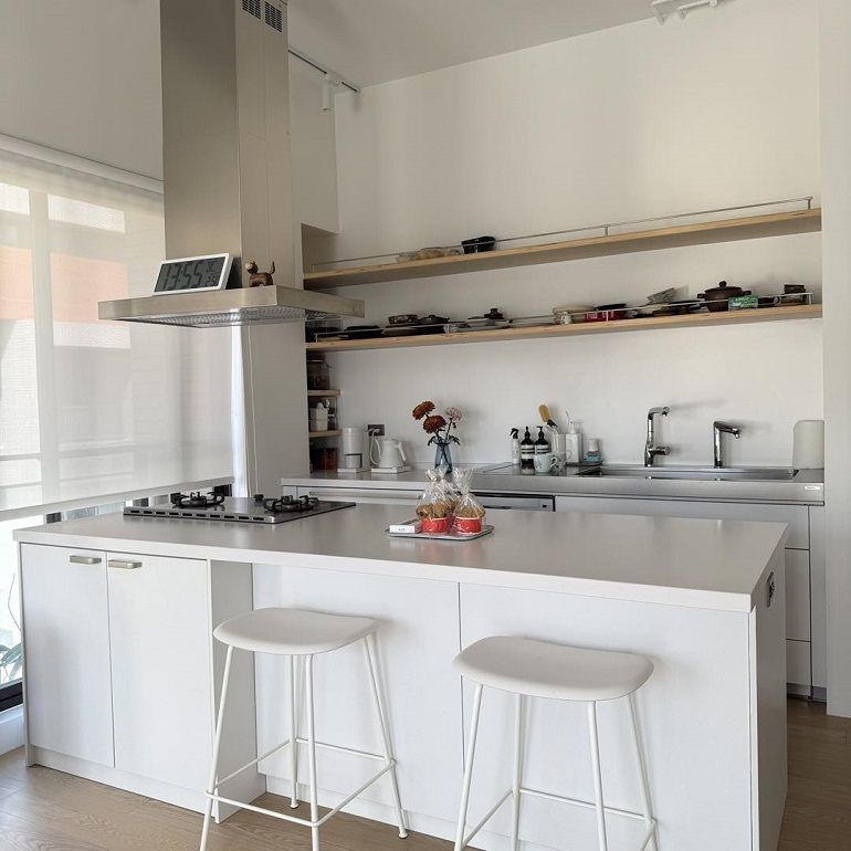 今天廚房打掃得特別乾淨！