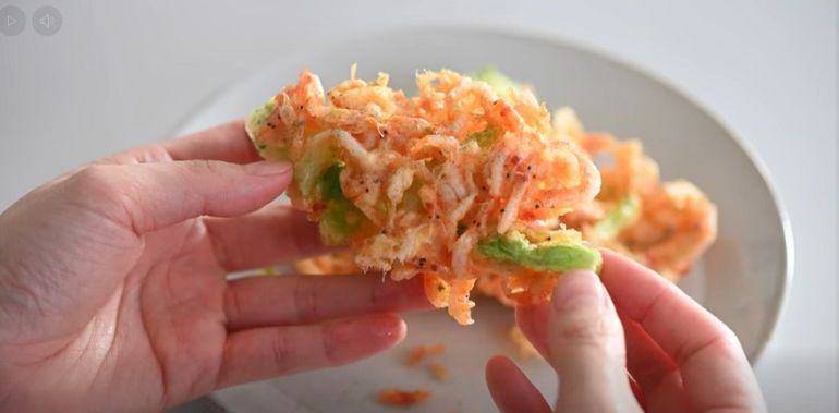 鄰居說這個娃娃菜是高山環山部落帶下來的，真的很好吃。