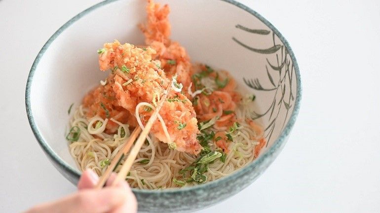 你們猜，猩弟在由比港的時候，第一時間是傳訊息給誰？